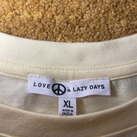 Love Peace & Lazy days Embroidered Shirt Women’s (XL) - Picture 3 of 5